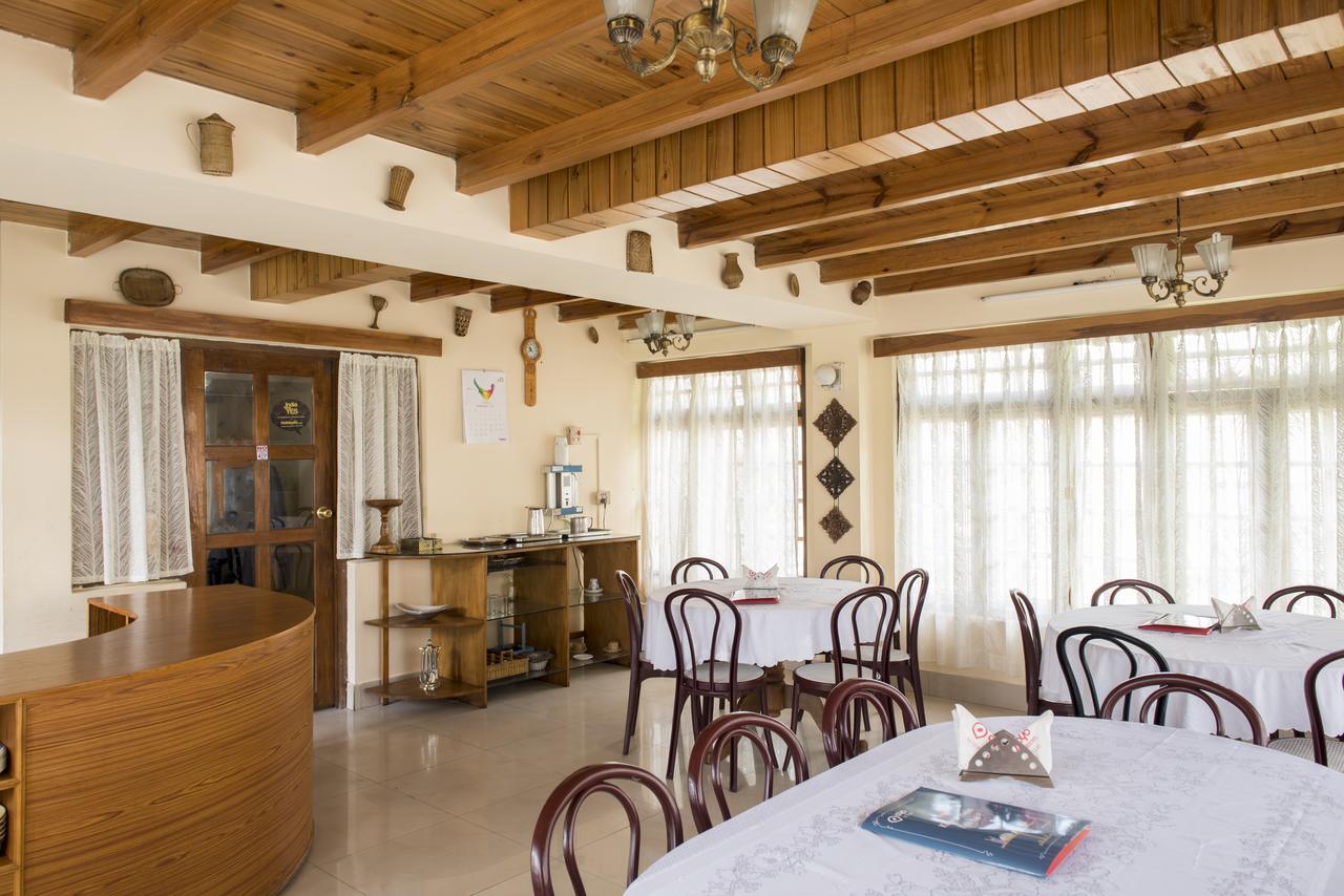 Oyo 2402 Hotel Highwinds シロン エクステリア 写真
